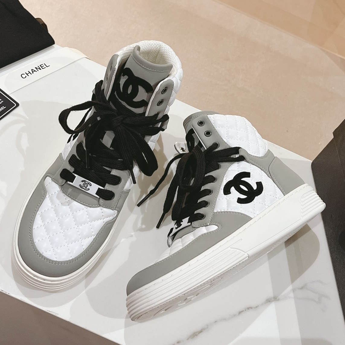 CHL Sneakers  Woman  High 3 Color 's