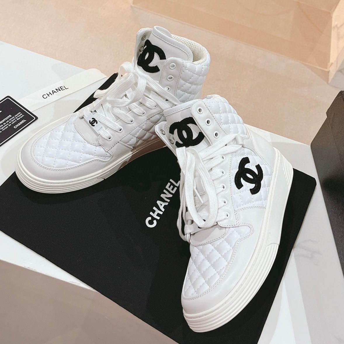 CHL Sneakers  Woman  High 3 Color 's