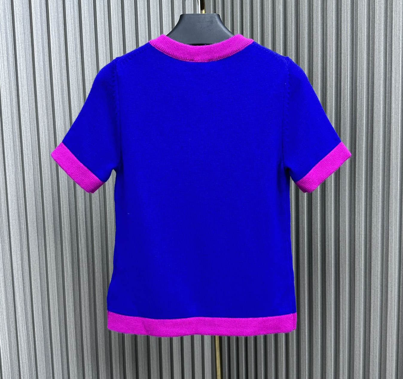 CHL  Sweater Woman