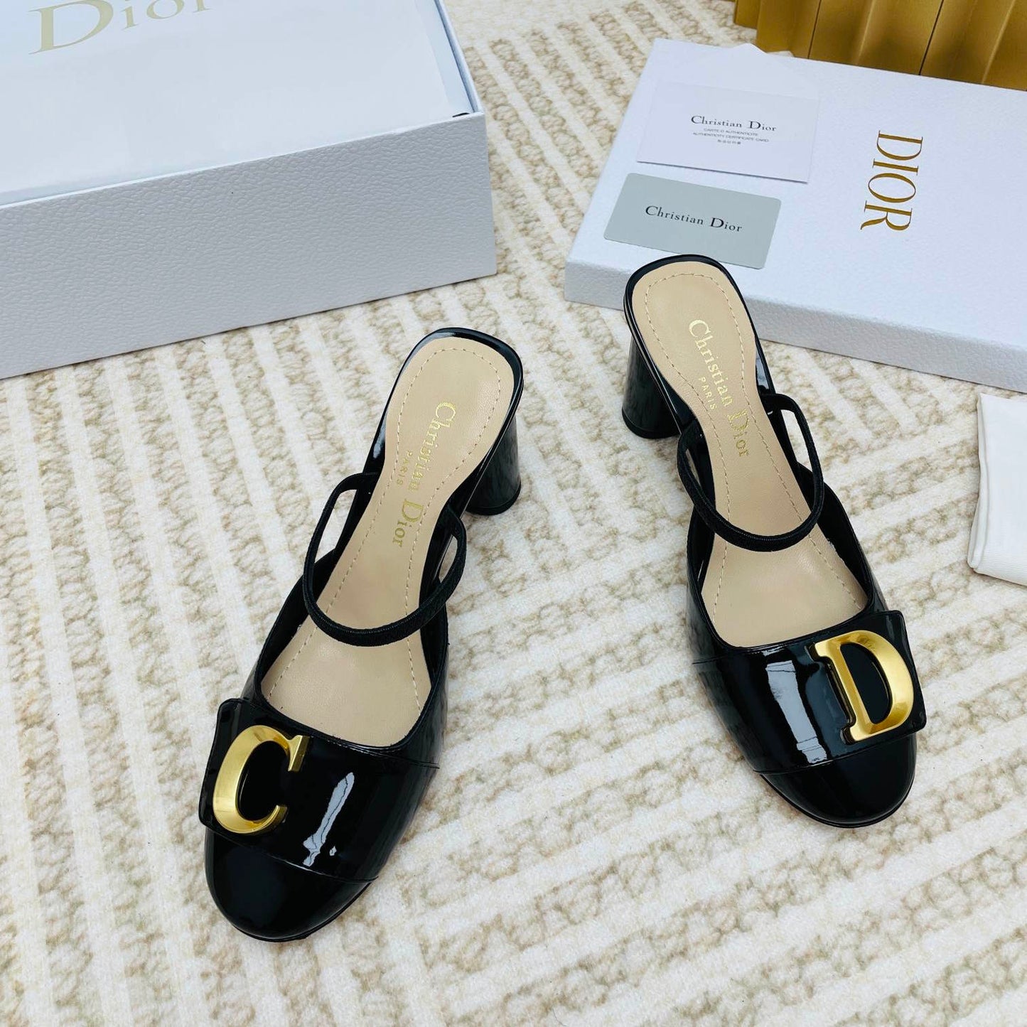 CHD  Sandals 2 Color 's