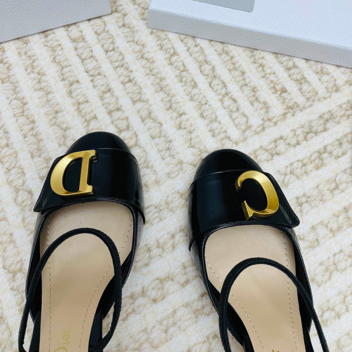 CHD  Sandals 2 Color 's