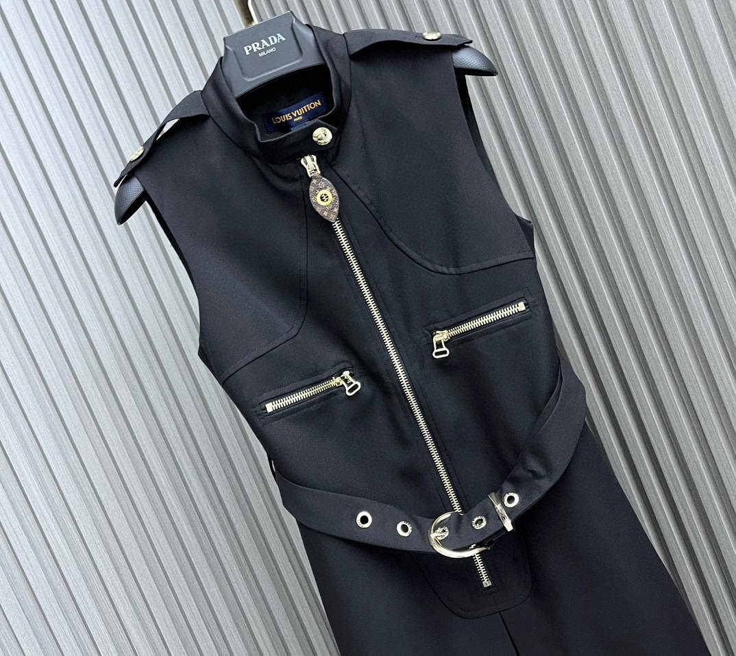 LU  Dress Zippered