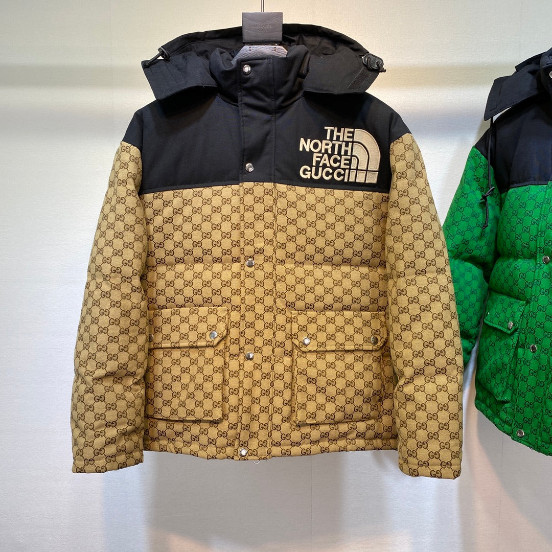 GU Warm Jacket North face 2 Color's
