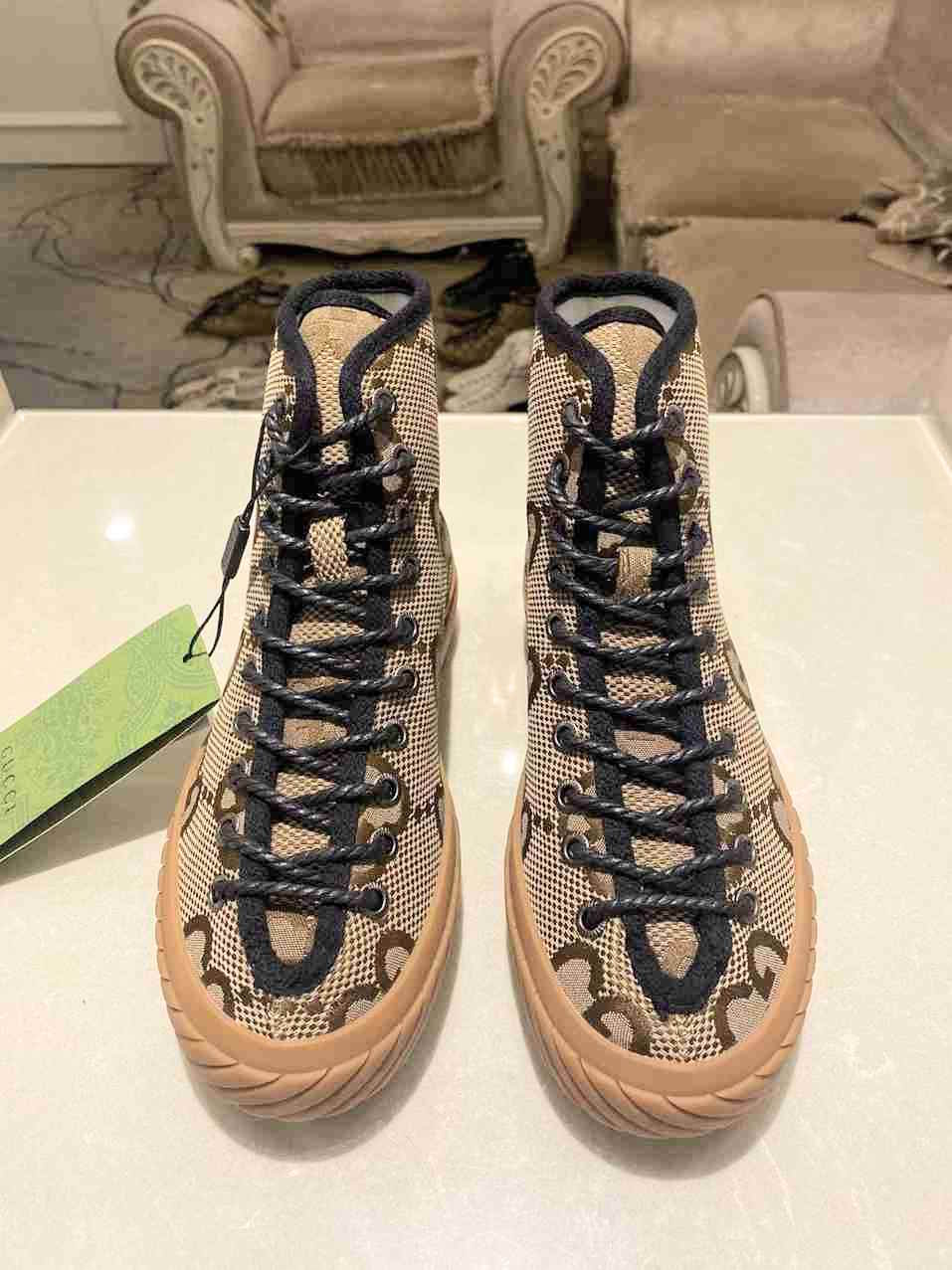 GU Sneakers Maxi High Top