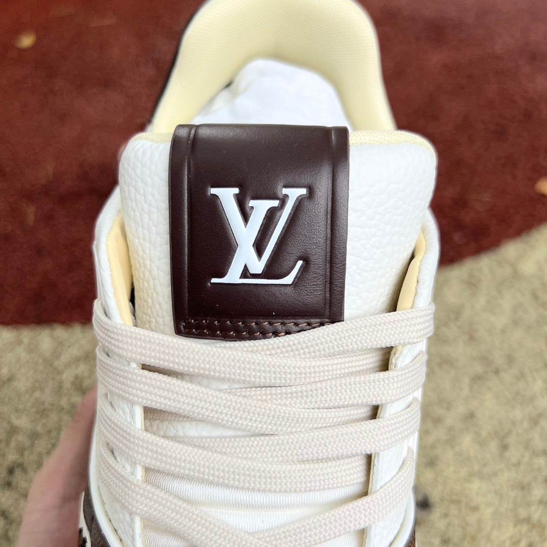 LU  Sneakers Trainers