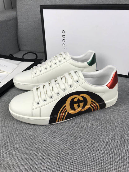 GU Sneakers Logo