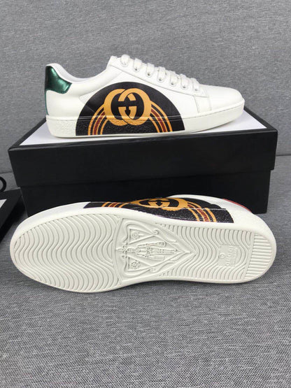 GU Sneakers Logo