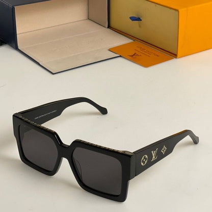 LU  Sunglasses 3 Colors