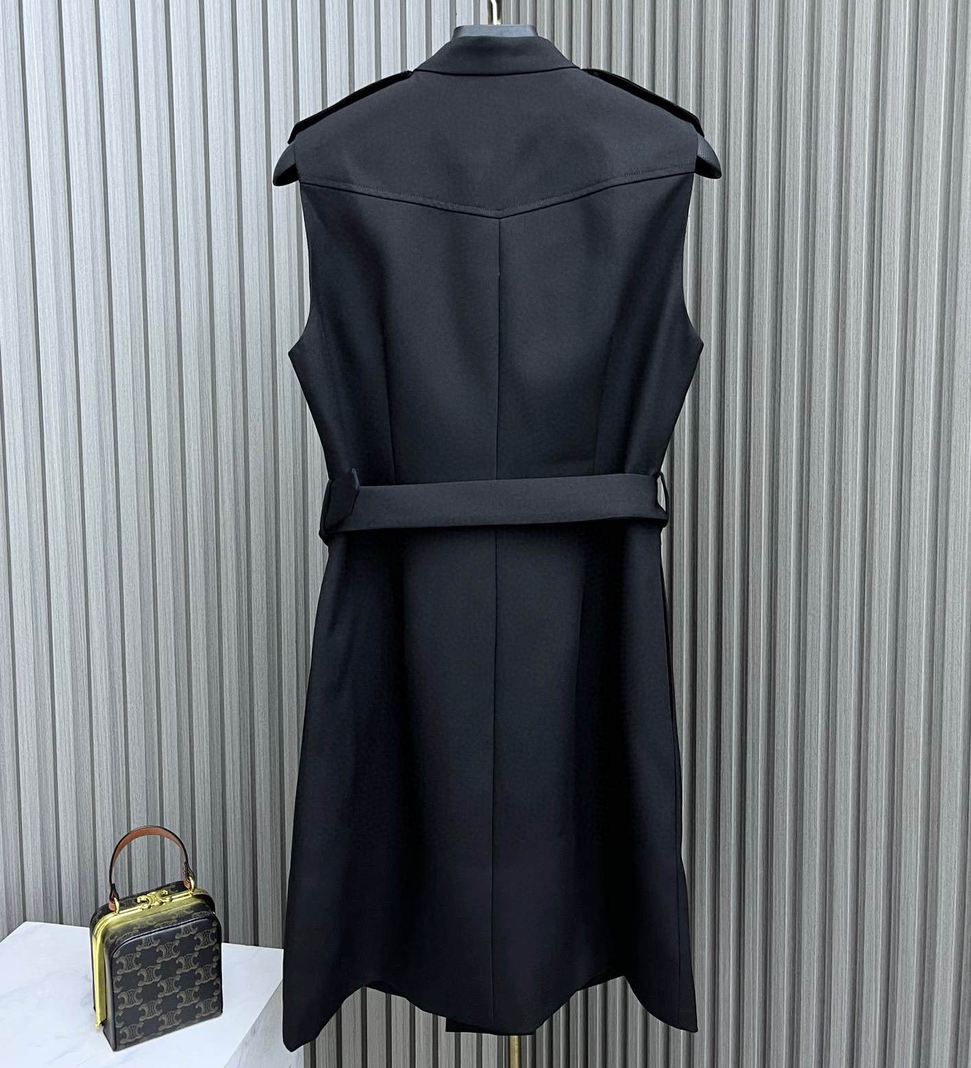LU  Dress Zippered