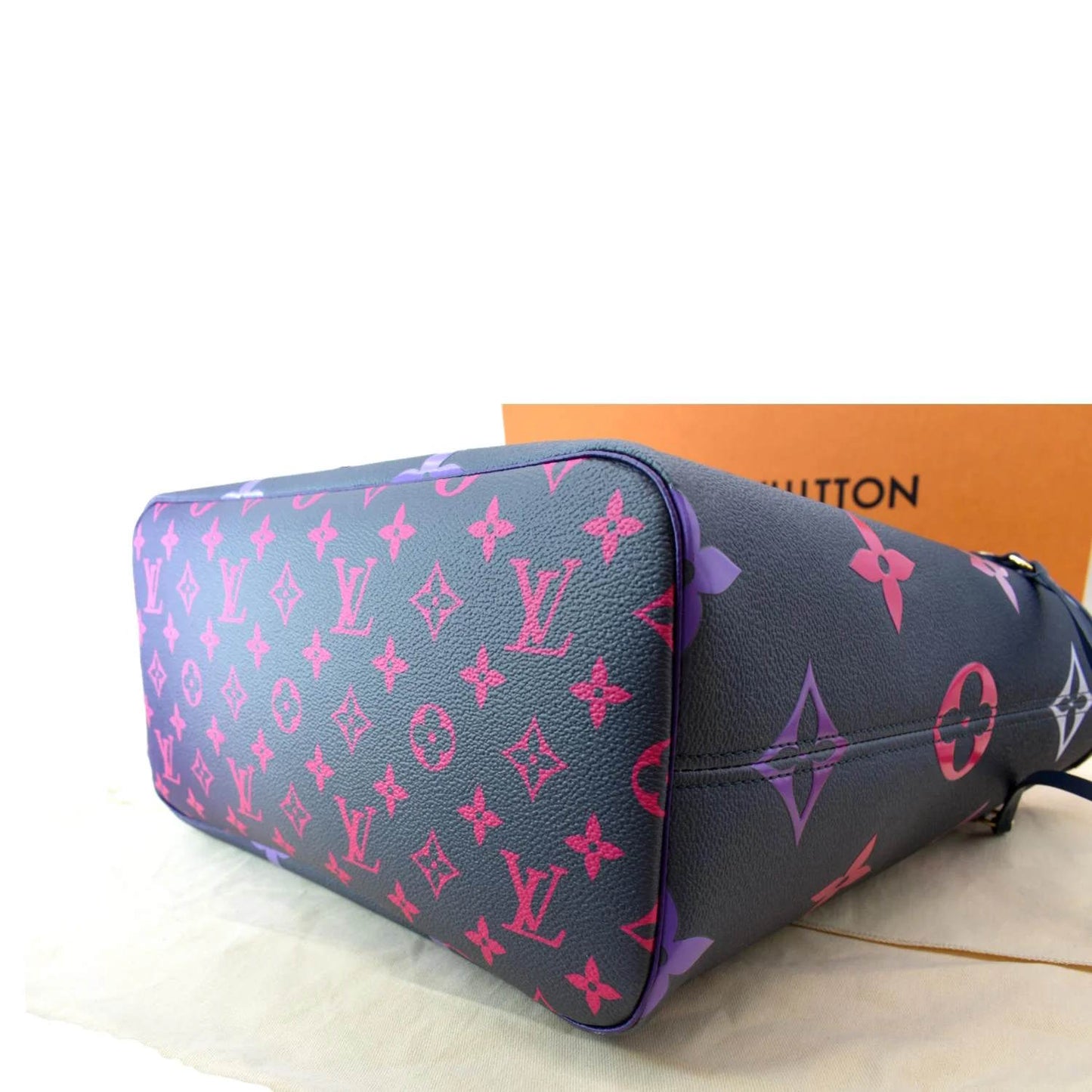 LU Bag Never Fuchsia