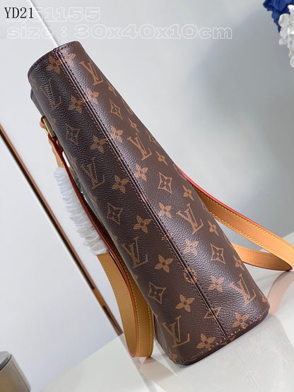 LU Shopping  Bag Leather 40 cm
