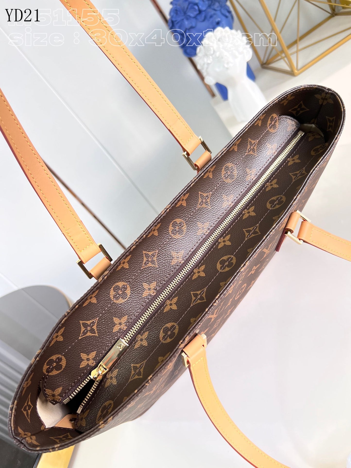 LU Shopping  Bag Leather 40 cm