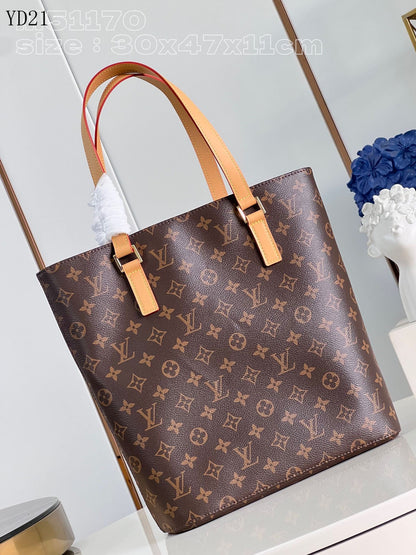 LU Shopping  Bag Leather 47 cm