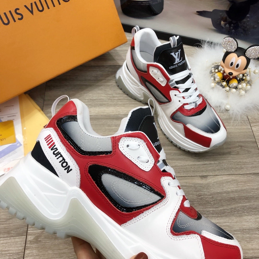 LU Sneakers Run Away Pulse