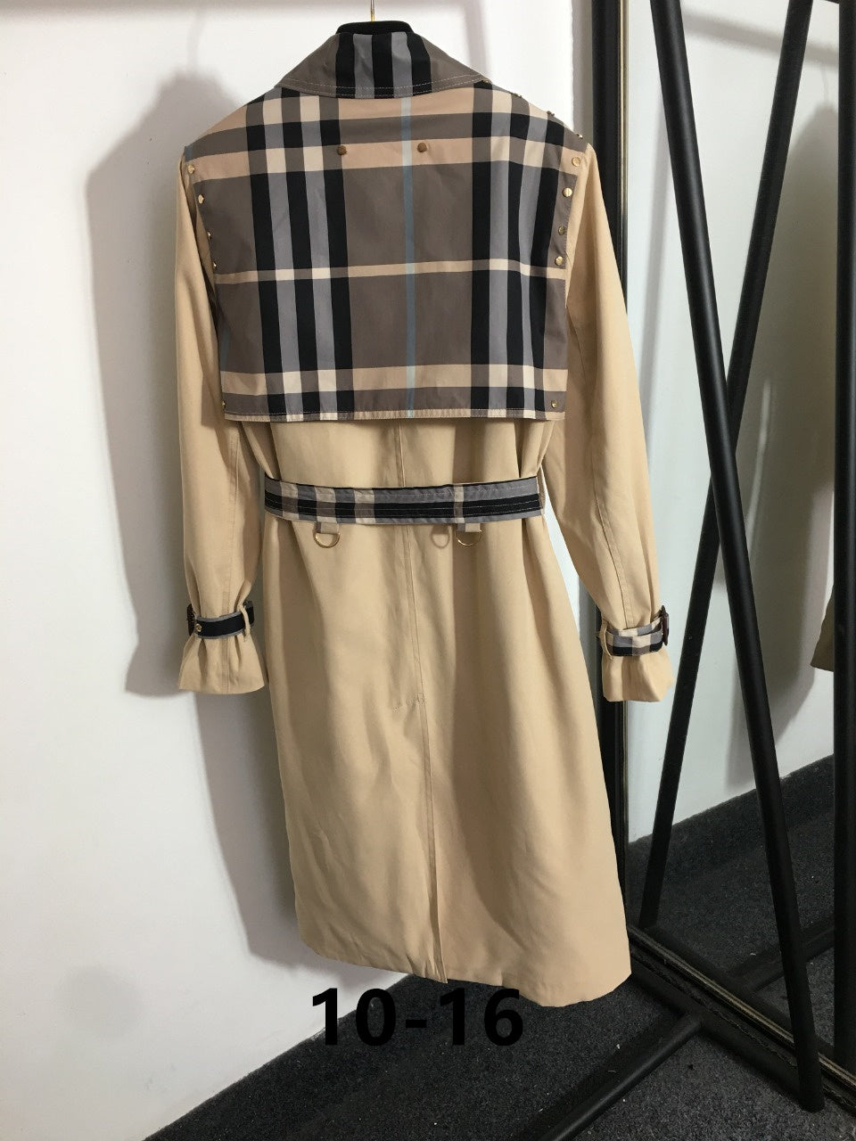 *BURBBER Trench Coat