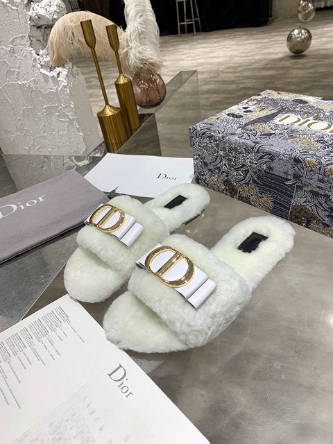 CHD  Slippers DWAY Shearling 2 Color 's