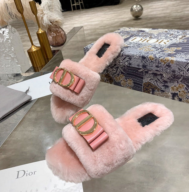 CHD  Slippers DWAY Shearling 2 Color 's