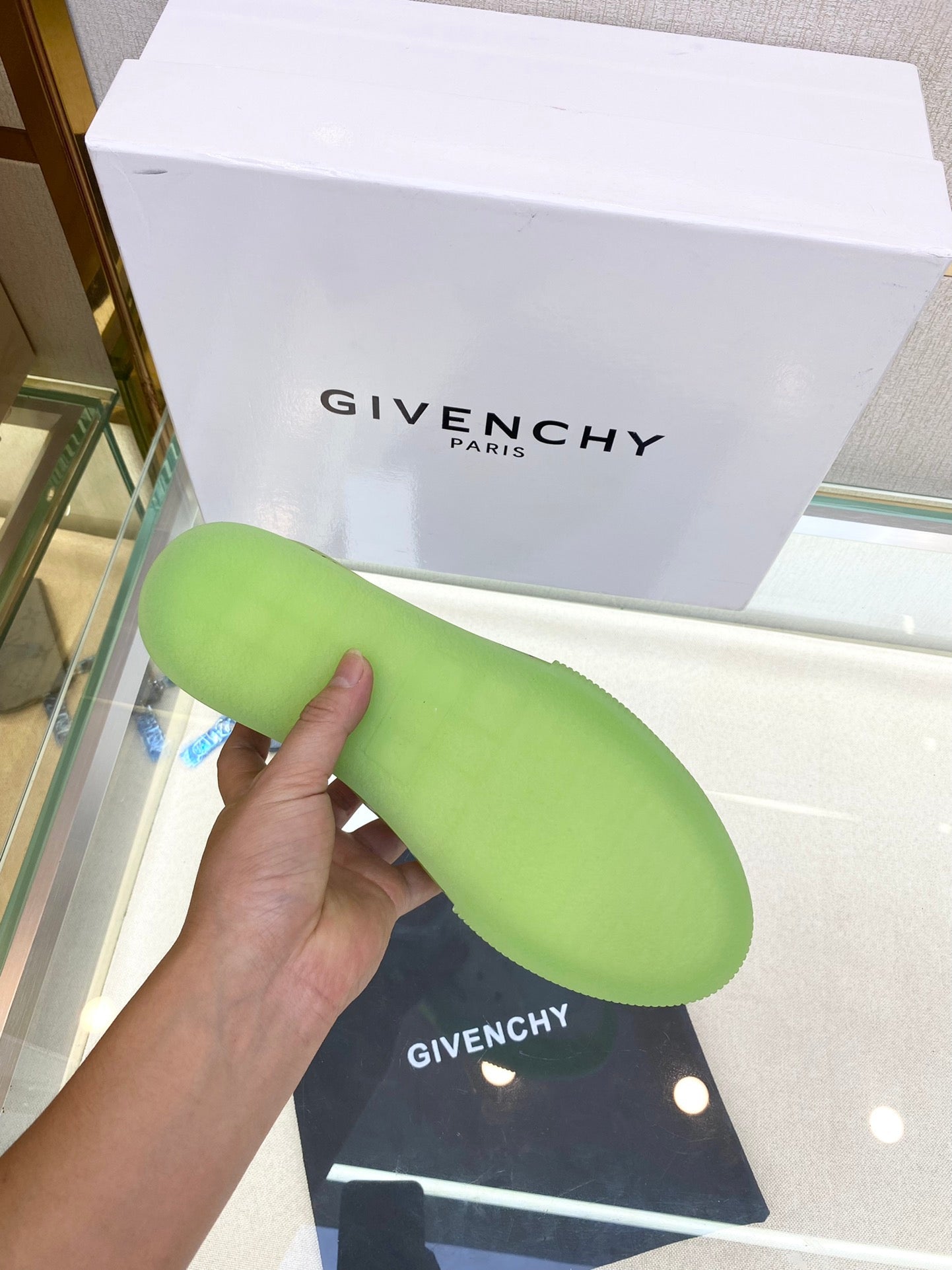 GIVENJY Sneakers  3 Color s