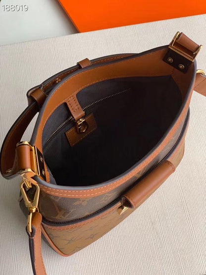 LU Bag Brown 22cm