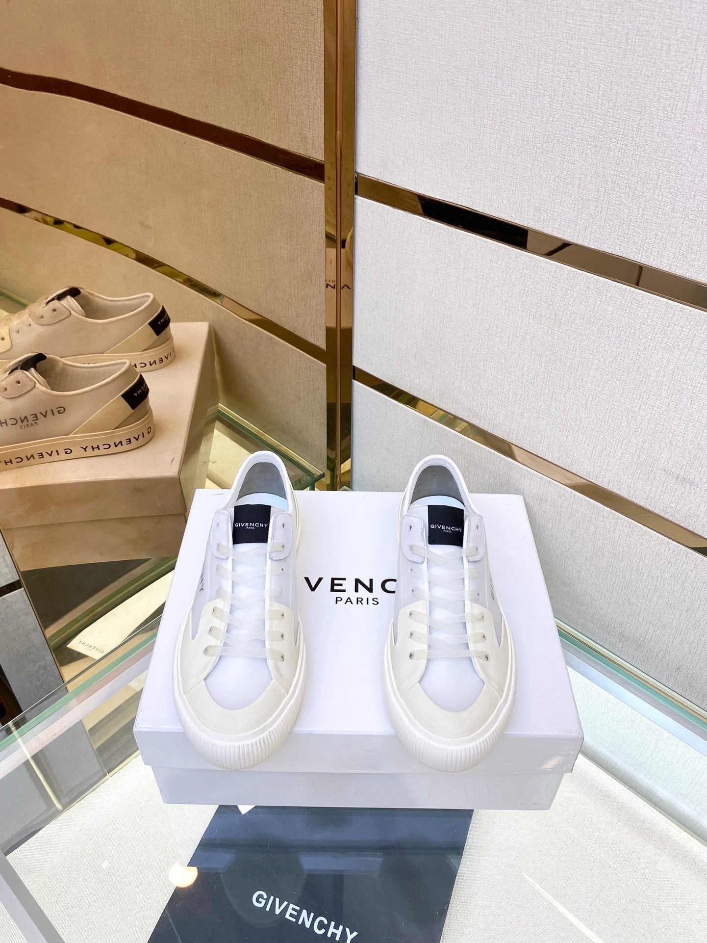 GIVENJY Sneakers  3 Color s