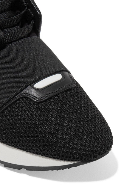 SNBAL  Race Runner Sneakers Black White