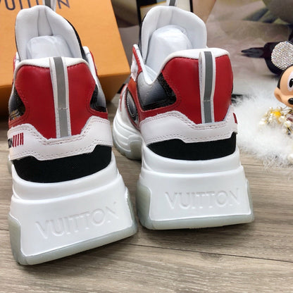 LU Sneakers Run Away Pulse
