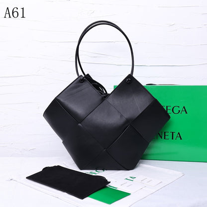 BOT VENET  Bag 3 Colors  Medium