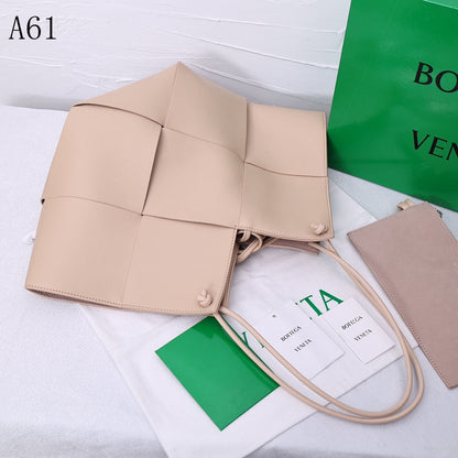 BOT VENET  Bag 3 Colors  Medium