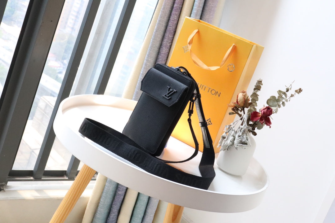 LU Phone Soft Trunk Box