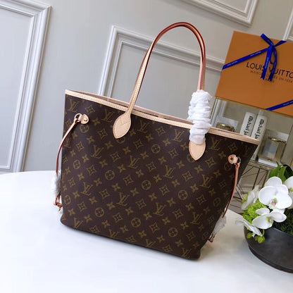 LU Never Leather Mono Bag