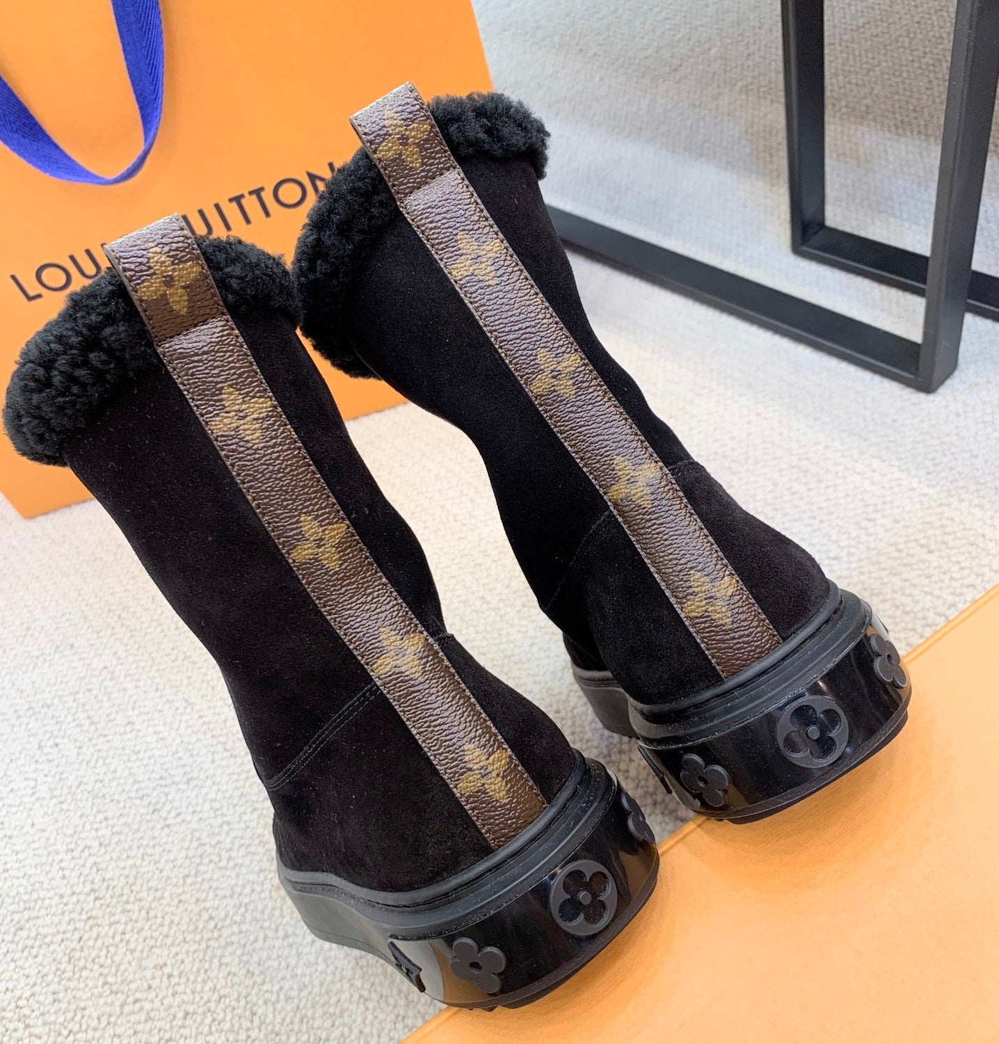 LU UGG Boots Warm Mono