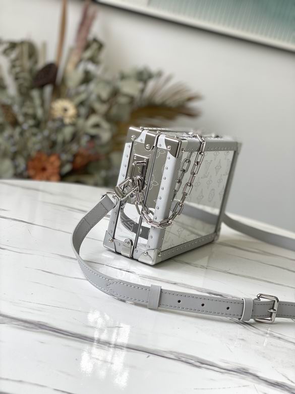 LU Bag  Messenger Silver