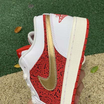 N*KE AIR JORDA 1 LOW SE Spades Sneakers AJ1