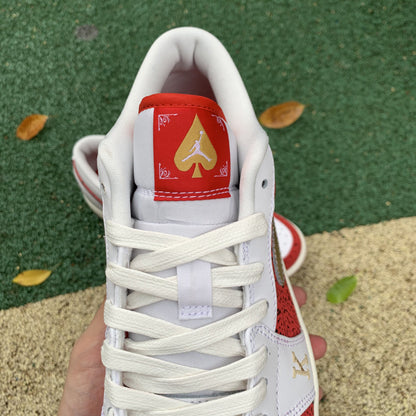 N*KE AIR JORDA 1 LOW SE Spades Sneakers AJ1