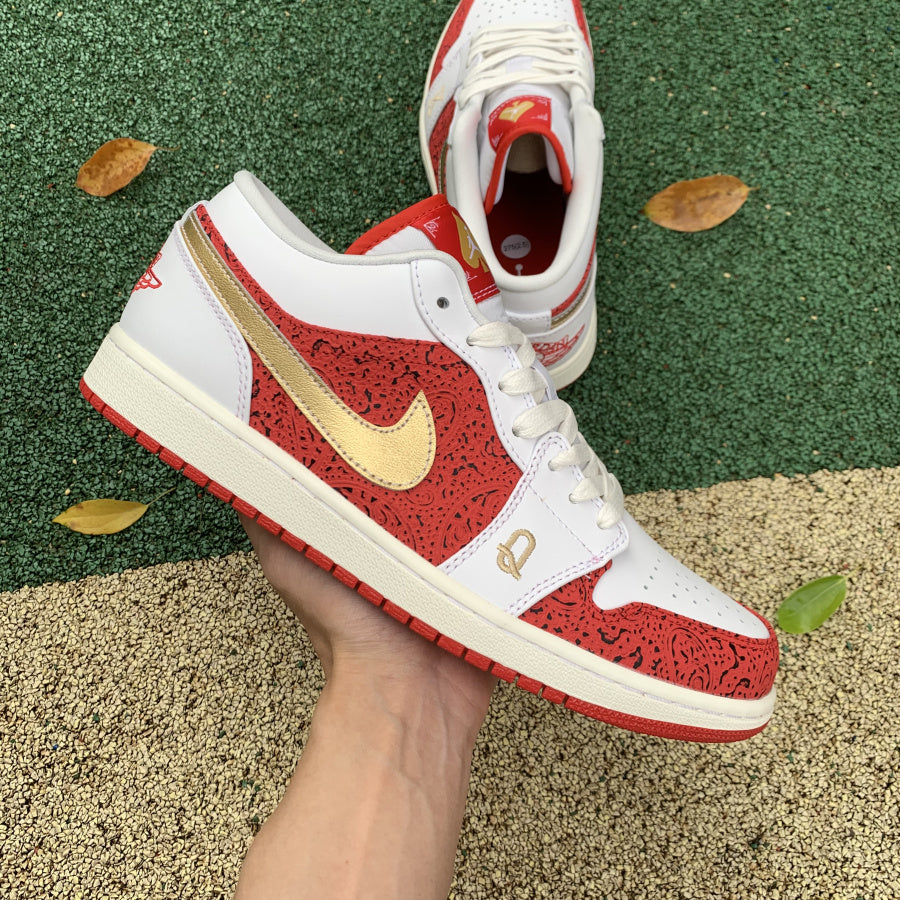 N*KE AIR JORDA 1 LOW SE Spades Sneakers AJ1