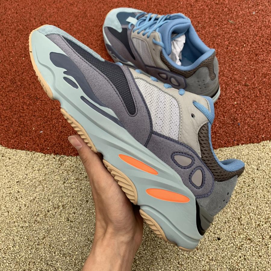 Yezy 700 Sneakers 46