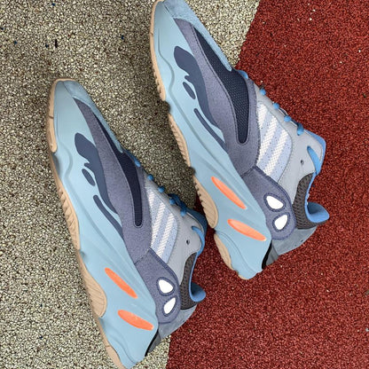 Yezy 700 Sneakers 46