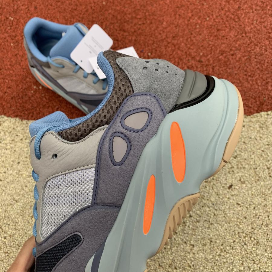 Yezy 700 Sneakers 46