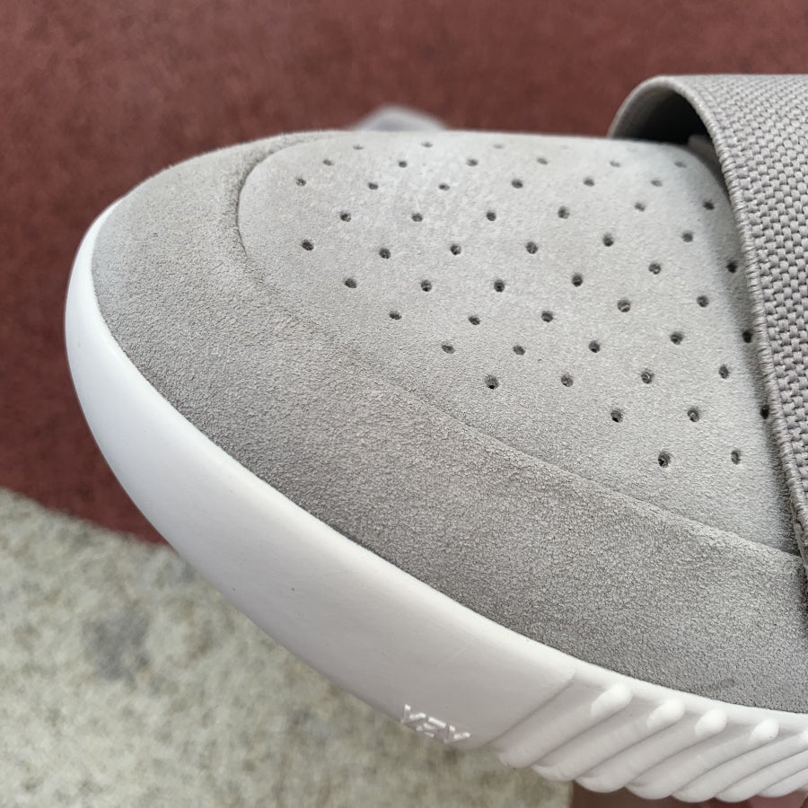 YEZY  Boost 750 Adi*das High