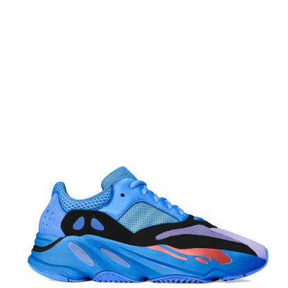 YEZY 700 Sneakers 46 Hi Res Blue