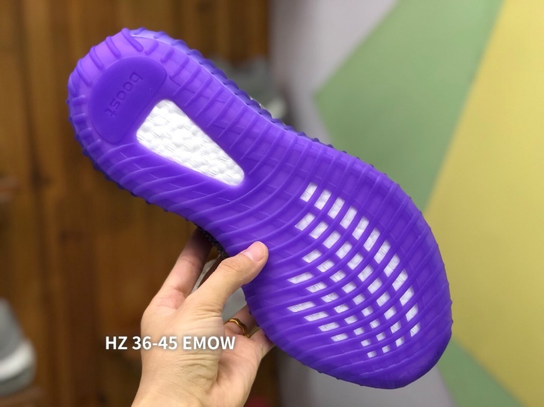 Yezy 350 Sneakers Purple