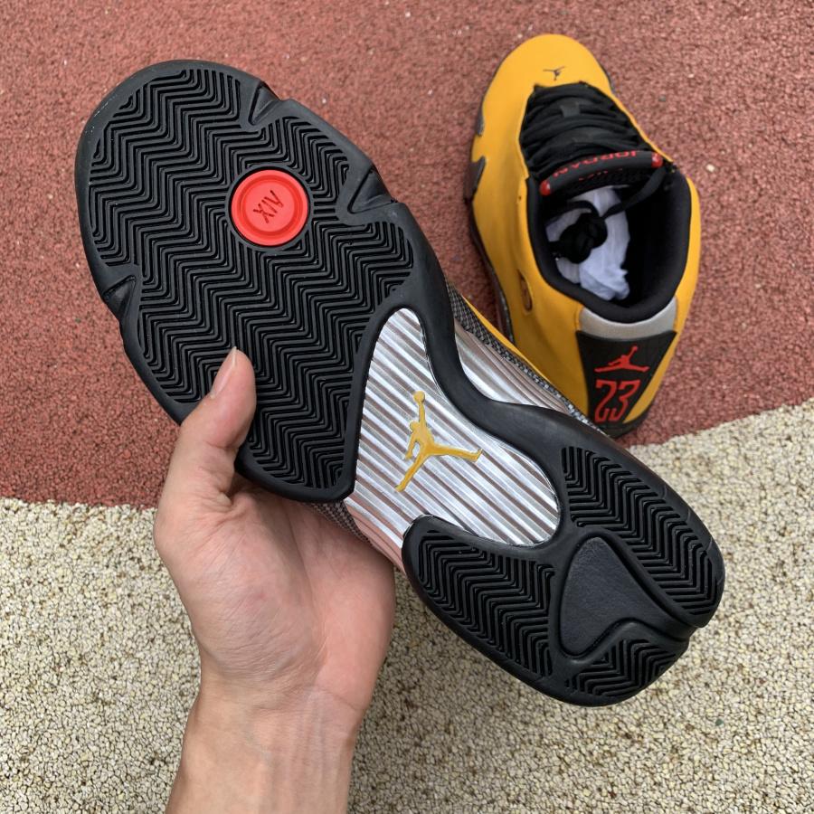 N*ke Max Air Jorda Sneakers