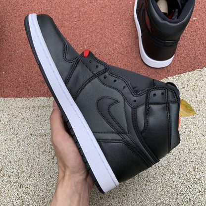 N*ke Max Sneakers  Jorda 1 Black