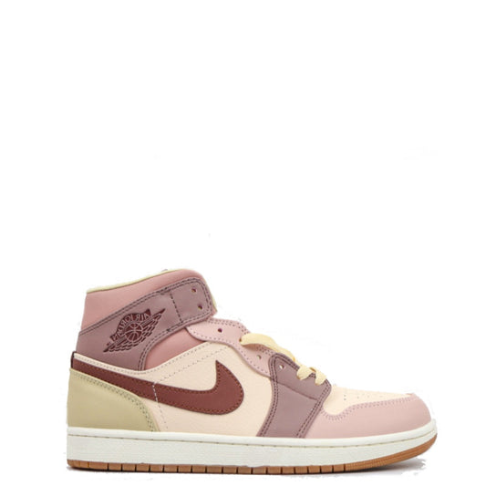 N*KE AJ1 Jordan  Woman  Sneakers