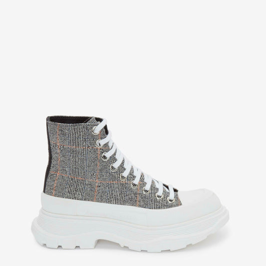 M*queen  Boots Woman Tread Slick