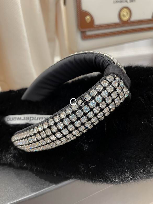 WANG Slippers Furry Crystal Faux Furl