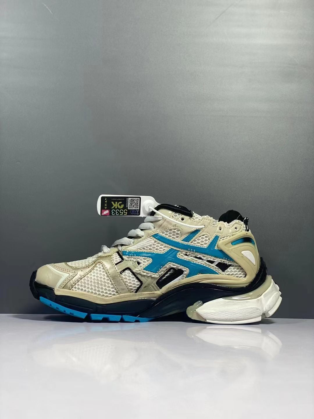 SNBAL   Sneakers Runner