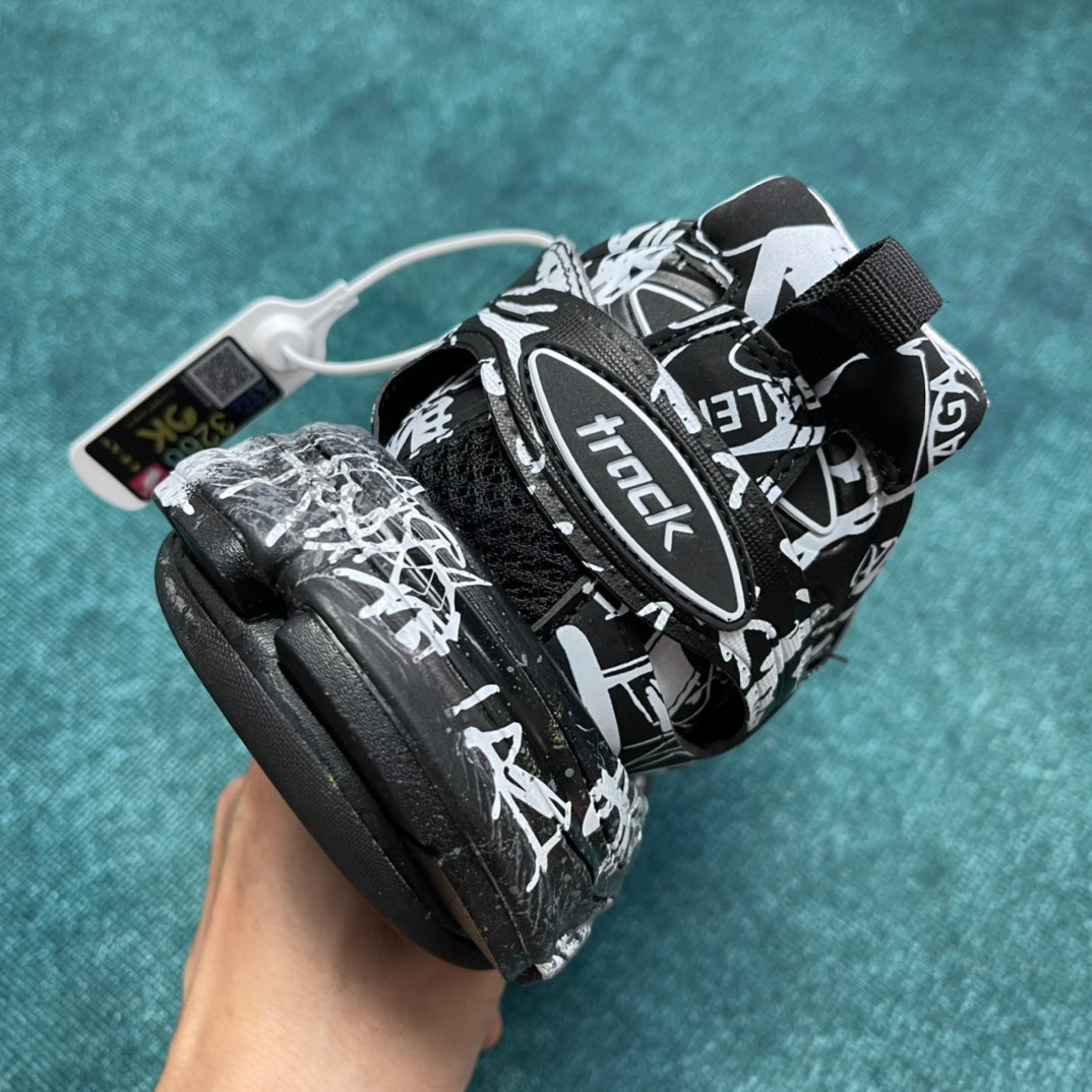 SNBAL 3XL Sneakers Graffiti