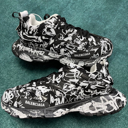 SNBAL 3XL Sneakers Graffiti
