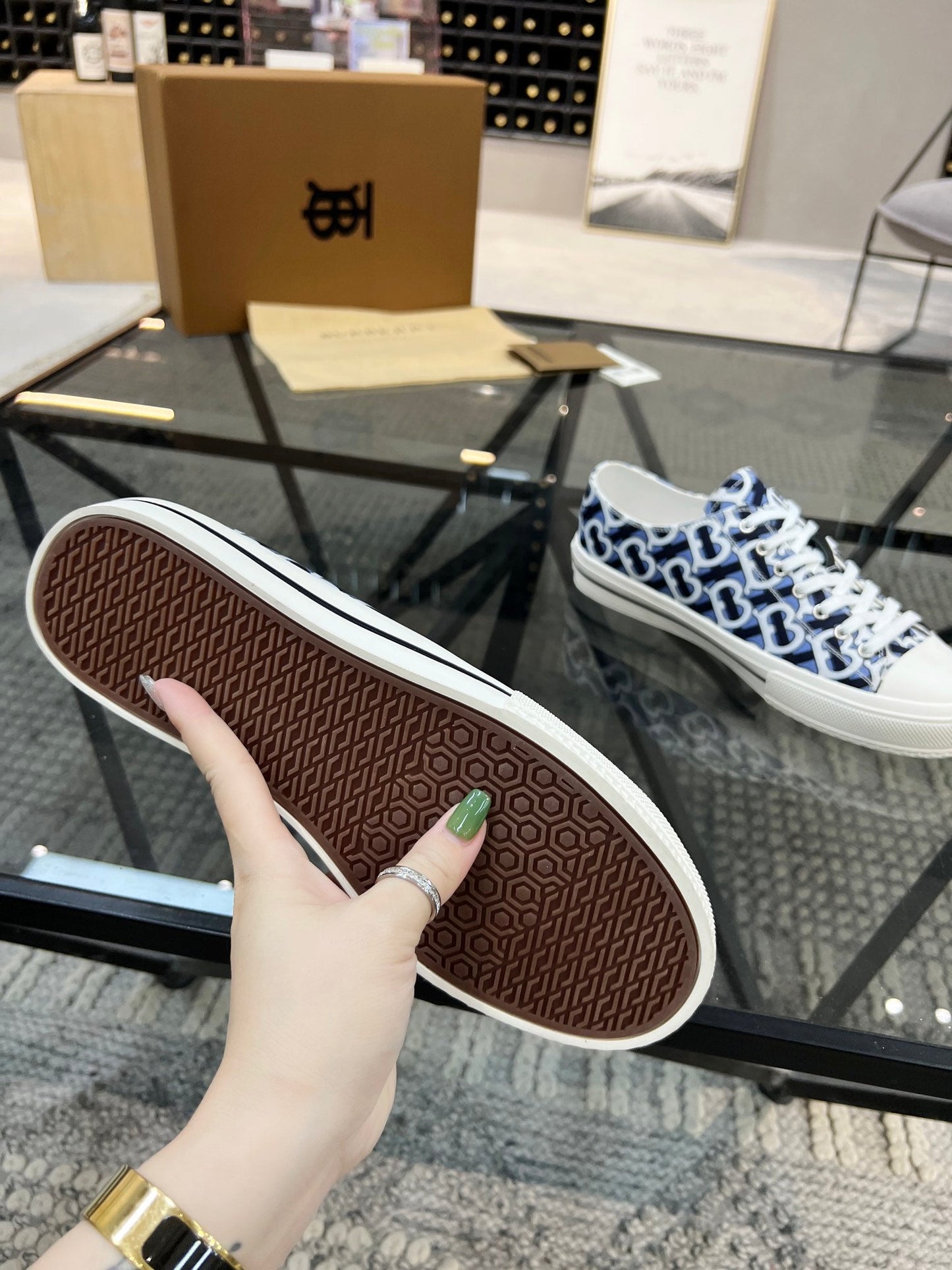 *BURBBER  Trainers Sneakers 2 Color 's Low